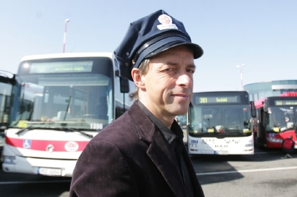Exprimátor Pavel Bém prohrál sázku a měl by si odpracovat 50 hodin veřejných prací. 