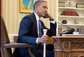 Americký prezident s pálkou v ruce. Americký prezident s pálkou v ruce.