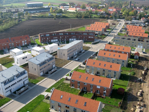 Credit Finance Group nabízí projekt rozestavěného městečka k prodeji. Credit Finance Group nabízí projekt rozestavěného městečka k prodeji.