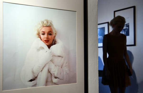Fotografie Marilyn Monroe pořídil její přitel Milton Green. Fotografie Marilyn Monroe pořídil její přitel Milton Green.