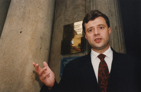 Petr Kolář je nyní českým velvyslancem v Rusku. Dříve vedl české zastupitelské úřady v USA, Irsku a Švédsku. Petr Kolář je nyní českým velvyslancem v Rusku. Dříve vedl české zastupitelské úřady v USA, Irsku a Švédsku.