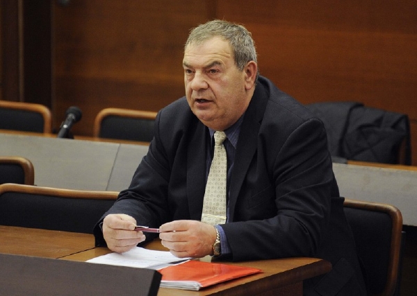 Exposlanec Josef Vondruška.