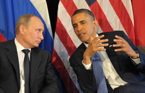 Ruský (vlevo) a americký prezident. Ruský (vlevo) a americký prezident.