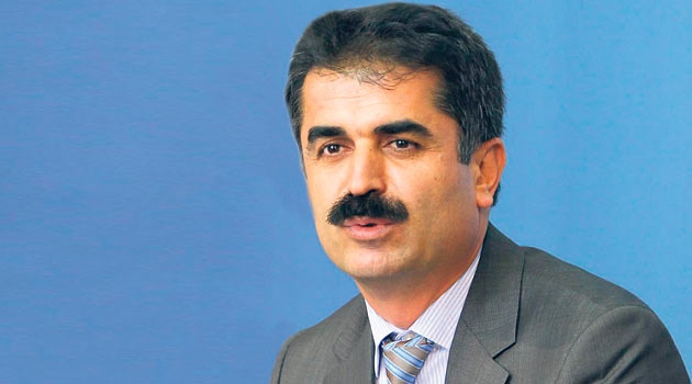 Poslanec Hüseyin Aygün.