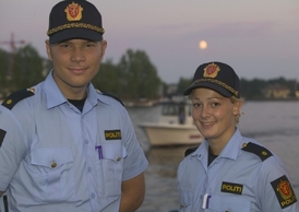 Zpoždění policistů stálo životy.