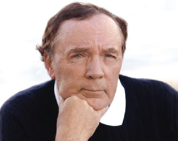 James Patterson je podle časopisu Forbes již druhým rokem nejlépe placeným spisovatelem světa. James Patterson je podle časopisu Forbes již druhým rokem nejlépe placeným spisovatelem světa.