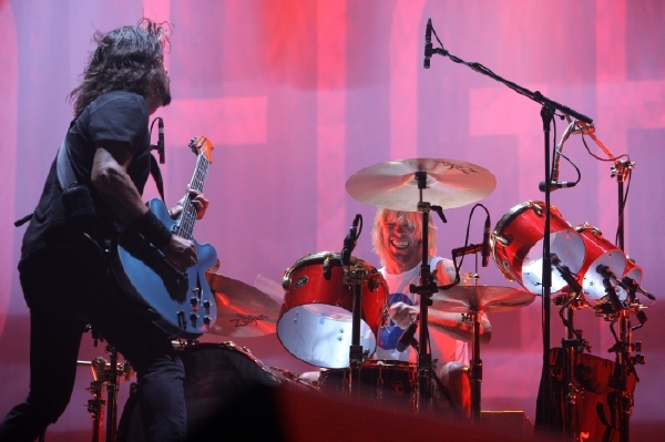 Američtí Foo Fighters ovládli O2 arénu.