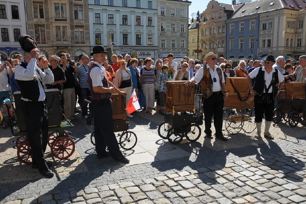 Třicítka flašinetářů z Česka i střední Evropy jako už tradičně vystoupila v Liberci.