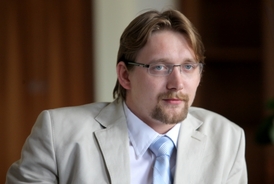 Pavel Dobeš, ministr dopravy v ohrožení.