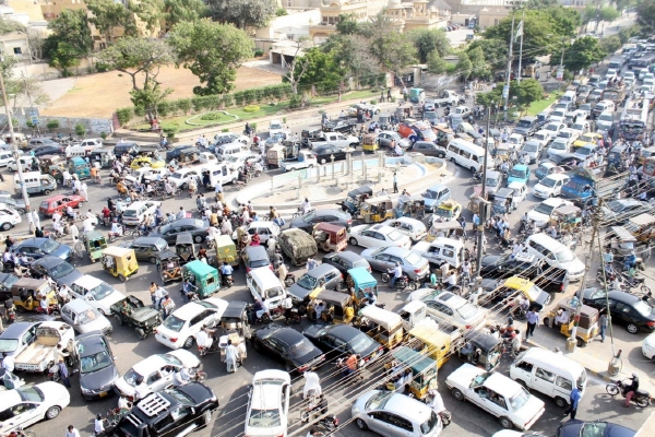 Gordický uzel je proti tomuto kruhovému objezdu hračka.