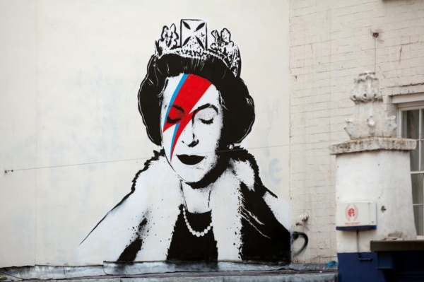 Vzdor proti konvencím nabídne i snímek Banksy: Exit Through the Gift Shop.