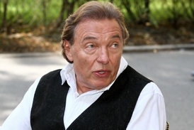 Karel Gott.