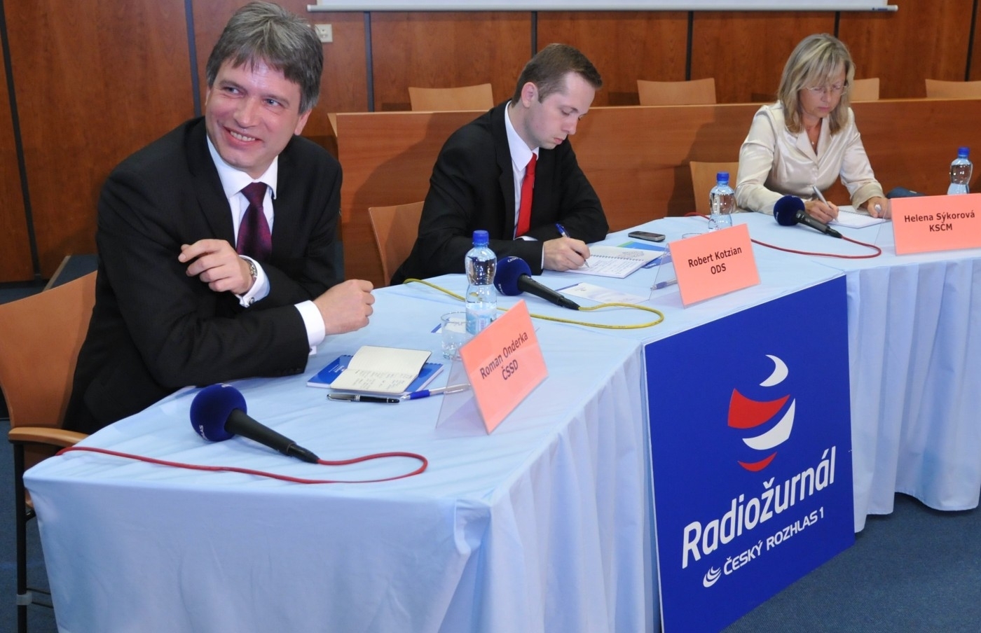 Český rozhlas Radiožurnál začne vysílat speciální diskuse lídrů stran a hnutí před krajskými volbami (ilustrační foto).