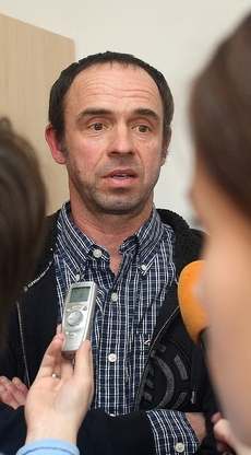 Petr Forman je obsazen v hlavní roli farmáře.