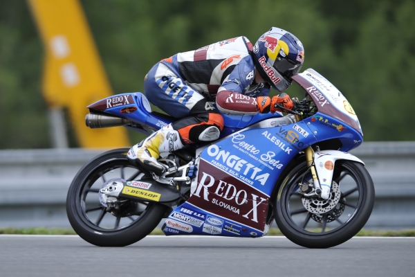 Český závodník Moto3 Jakub Kornfeil.