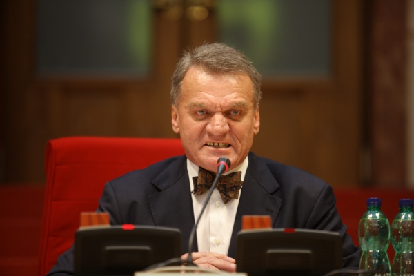Primátor Bohuslav Svoboda (ODS) má teď problémů až nad hlavu.