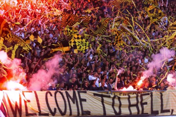 Fanoušci AIK Stockholm si připravili zvláštní překvapení. Fanoušci AIK Stockholm si připravili zvláštní překvapení.