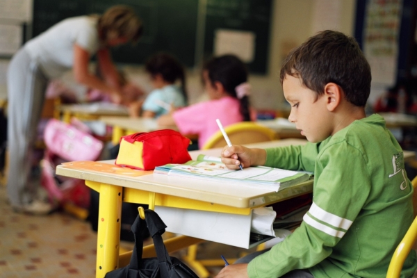 Chybějí peníze na učebnice (ilustrační foto).