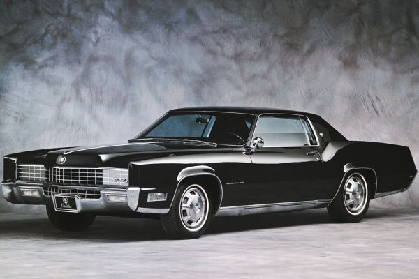 Takový Cadillac Eldorado Fleetwood Black si hlavu se spotřebou nedělal (ilustrační foto).
