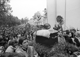 Až do roku 1989 věřící ostatky světce před komunistickým režimem ukrývali.