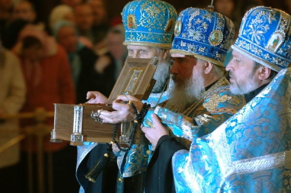 Truhla se svatými ostatky Alexandra Něvského.