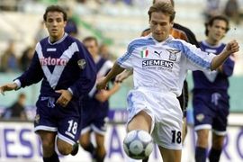 Nedvěd střílel za Lazio.
