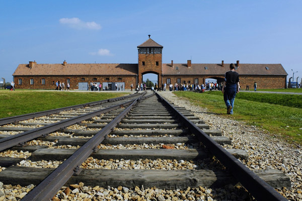 Podle historiků byl Witold Pilecki jediným člověkem, který šel do osvětimského tábora dobrovolně.
