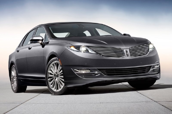 Ford chce v Číně narušit nadvládu německých značek, vypustí na tamní trh svůj luxusní model Lincoln MKZ.