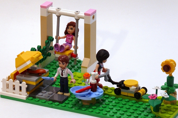 Lego obvykle láká spíš kluky, ale řada Friends pro holky slaví úspěchy.