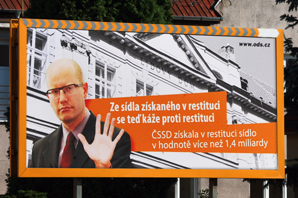 Reakce ODS na kampaň ČSSD proti církevním restitucím.