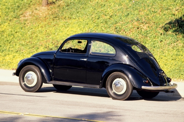 Slavný Volkswagen Brouk, který vznikl jako lidový vůz.