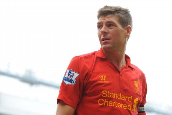 Steven Gerrard zůstává věrný Liverpoolu.