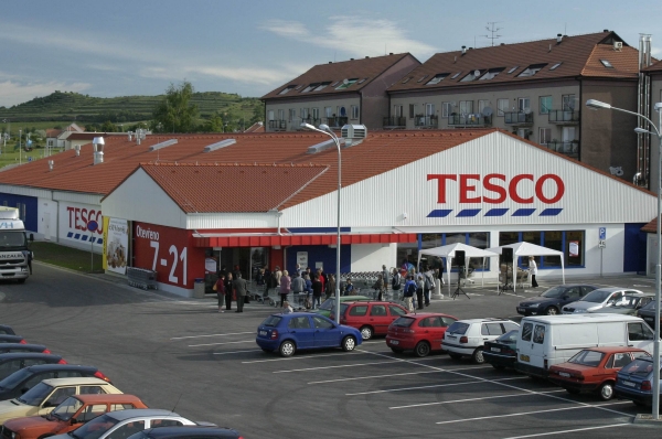Obchodní dům Tesco v Mikulově.