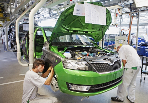 Škoda Auto je z 84 českých zástupců v žebříčku na třetím místě (ilustrační foto). Škoda Auto je z 84 českých zástupců v žebříčku na třetím místě (ilustrační foto).