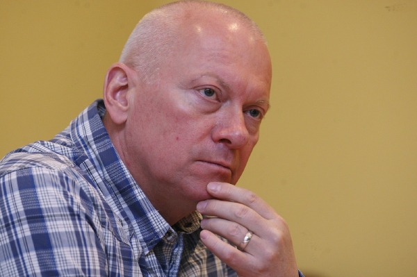 Náměstek ústecké hejtmanky Pavel Kouda míří do vazby. Náměstek ústecké hejtmanky Pavel Kouda míří do vazby.