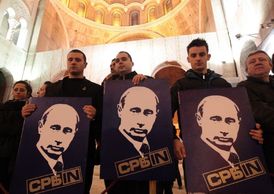 Srbští příznivci Vladimíra Putina v Bělehradě.