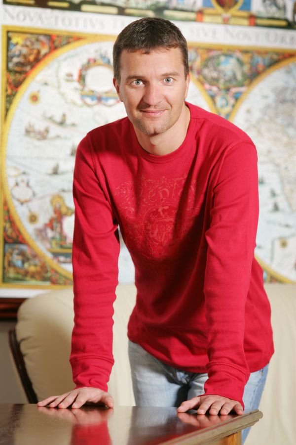 Soud potvrdil kontroverznímu podnikateli Tomáši Pitrovi tři roky vězení. Soud potvrdil kontroverznímu podnikateli Tomáši Pitrovi tři roky vězení.