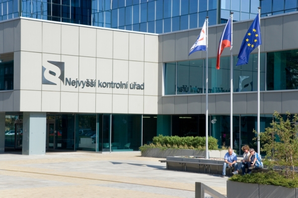 Nejvyšší kontrolní úřad.