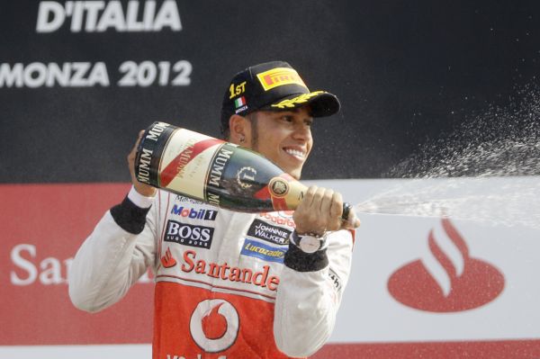 Zůstane Hamilton věrný barvám McLarenu?