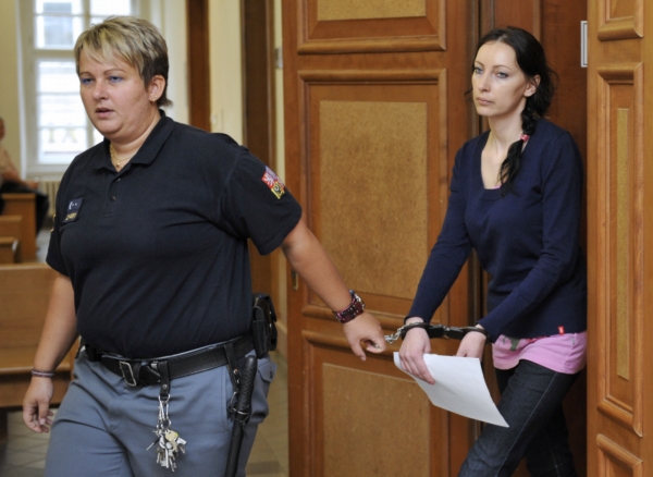 Lucie Novanská (vpravo) proti verdiktu podala stížnost.
