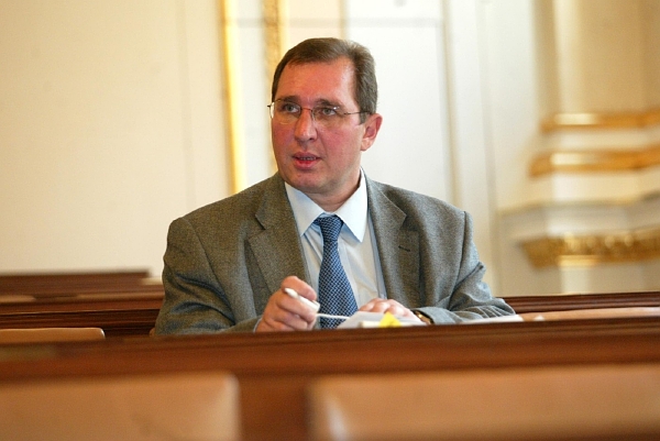 Bývalý poslanec Petr Kott zůstane ve vazbě, soud se obává, že by mohl utéct nebo pokračovat v trestné činnosti.