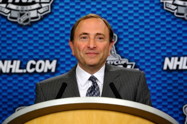 Bettman pak předložil NHLPA další návrh s oznámením, že platí jen do soboty.
