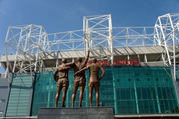 Před stadionem Old Trafford se brzy objeví i socha Alexe Fergusona.