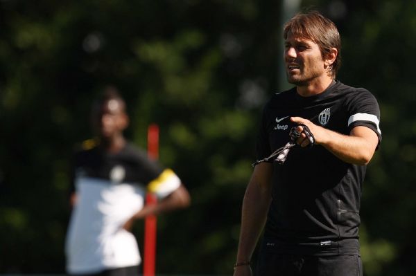 Trenér Juventusu Antonio Conte. Trenér Juventusu Antonio Conte.