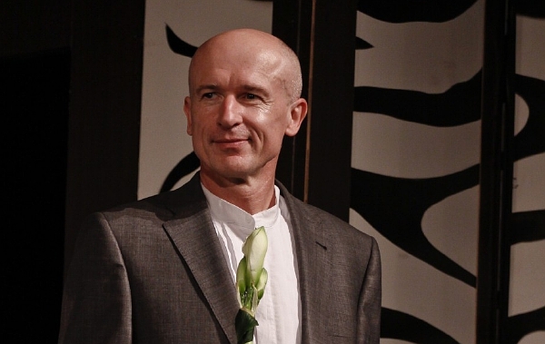 Režisér Zdeněk Tyc se nyní chystá do střižny, premiéra filmu Jako nikdy je plánovaná na jaro příštího roku. Režisér Zdeněk Tyc se nyní chystá do střižny, premiéra filmu Jako nikdy je plánovaná na jaro příštího roku.