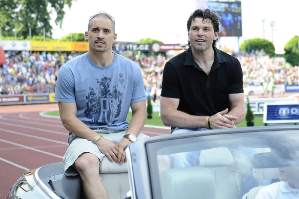 Hvězdy NHL Tomáš Plekanec a Jaromír Jágr obléknou během výluky dres Kladna.