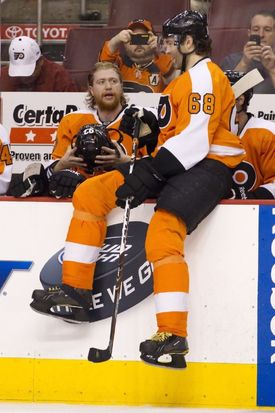 Jakub Voráček si v minulé sezoně v NHL zahrál po boku Jaromíra Jágra ve Philadelphii Flyers.