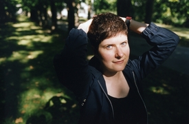 Režisérka Alice Nellis.