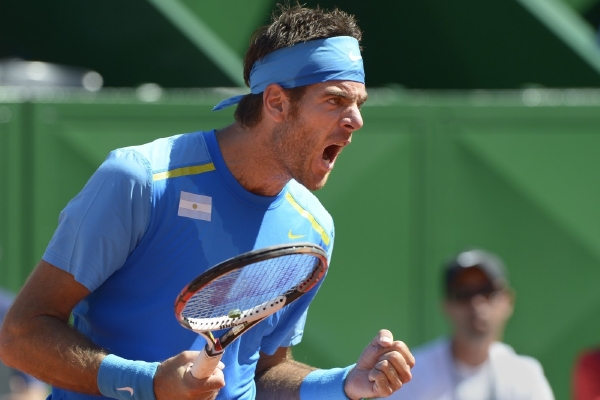 Juan Martín del Potro při utkání s Radkem Štěpánkem.