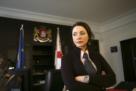 Skandál ukončil kariéru ministryně pro správu věznic Chatuny Kalmachelidzeové.